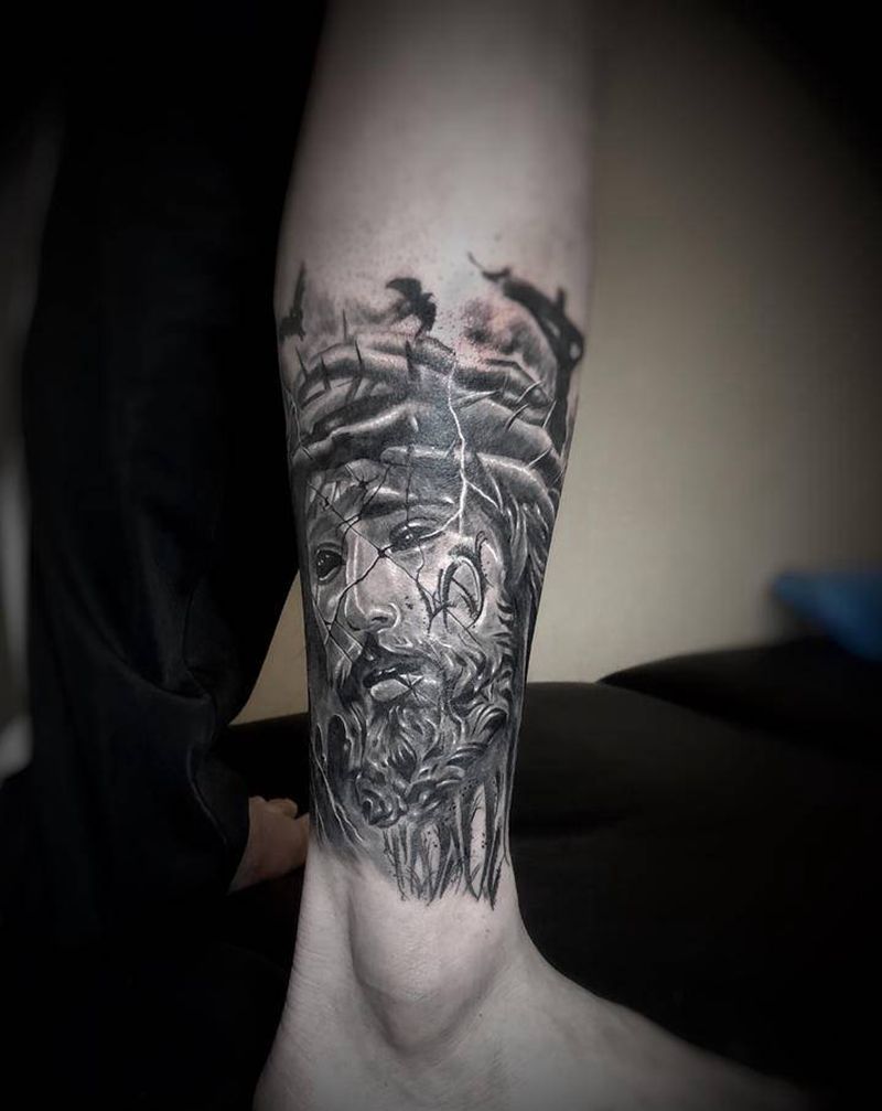 暗黑耶稣纹身图片_脚部腿部欧美写实新传统宗教信仰纹身图案