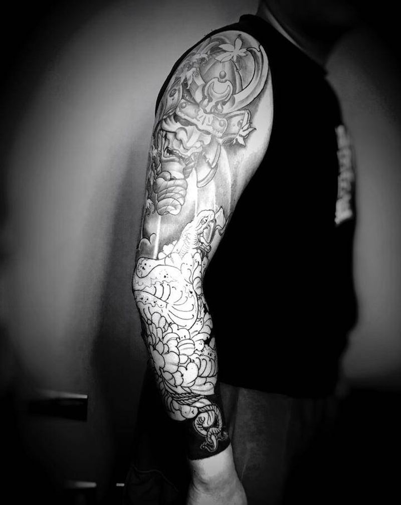 传统花臂未完纹身图片_手部手臂新传统老传统蛇 鬼武士纹身图案