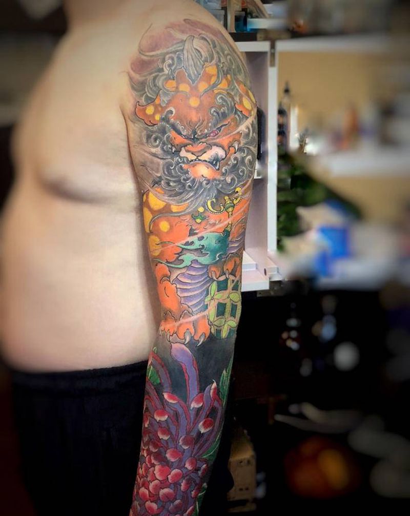 花臂遮盖纹身图片_手臂腿部新传统谛听 唐狮纹身图案