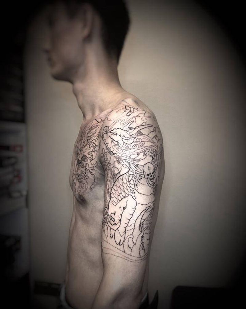 半甲勾线纹身图片_肩部手臂新传统纹身图案