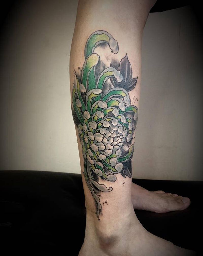菊花纹身图片_腿部脚部新传统老传统花纹身图案
