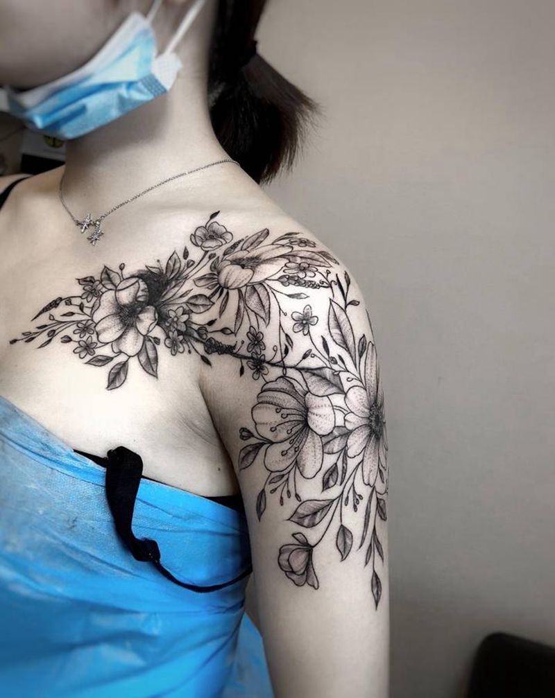 素花 遮盖纹身图片_胸部手臂点刺纹身图案