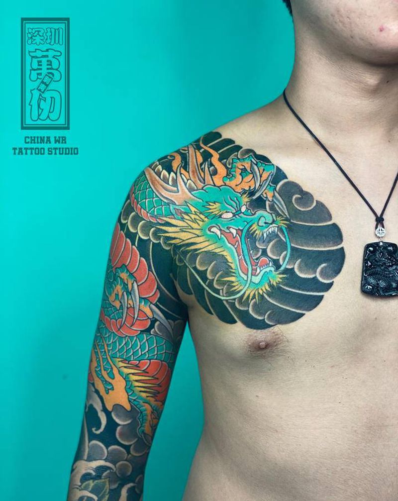 花臂小青龙纹身图片_手臂老传统纹身图案