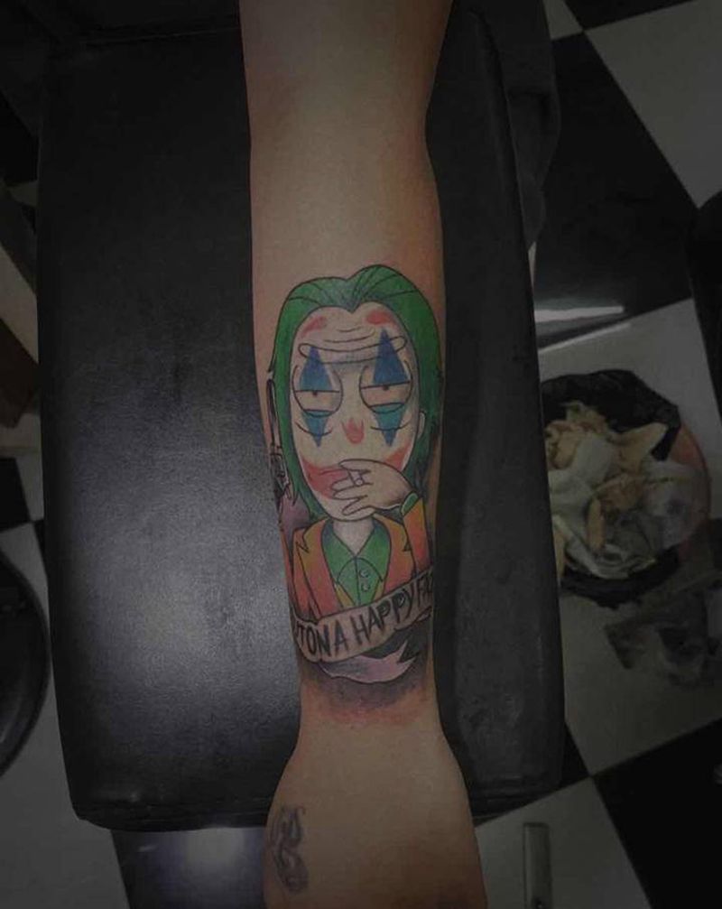 小丑纹身图片_手臂纹身图案