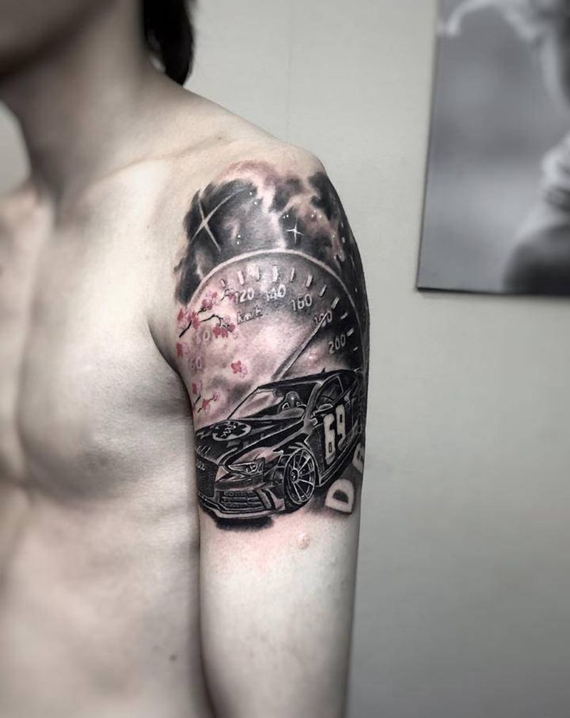跑车 遮盖纹身图片_手臂欧美写实车纹身图案