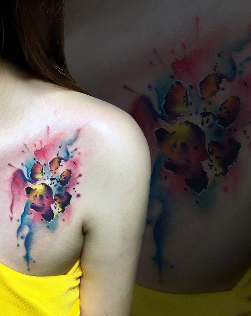 爱宠猫爪纹身图片_胸部水彩水墨深圳水彩纹身图案