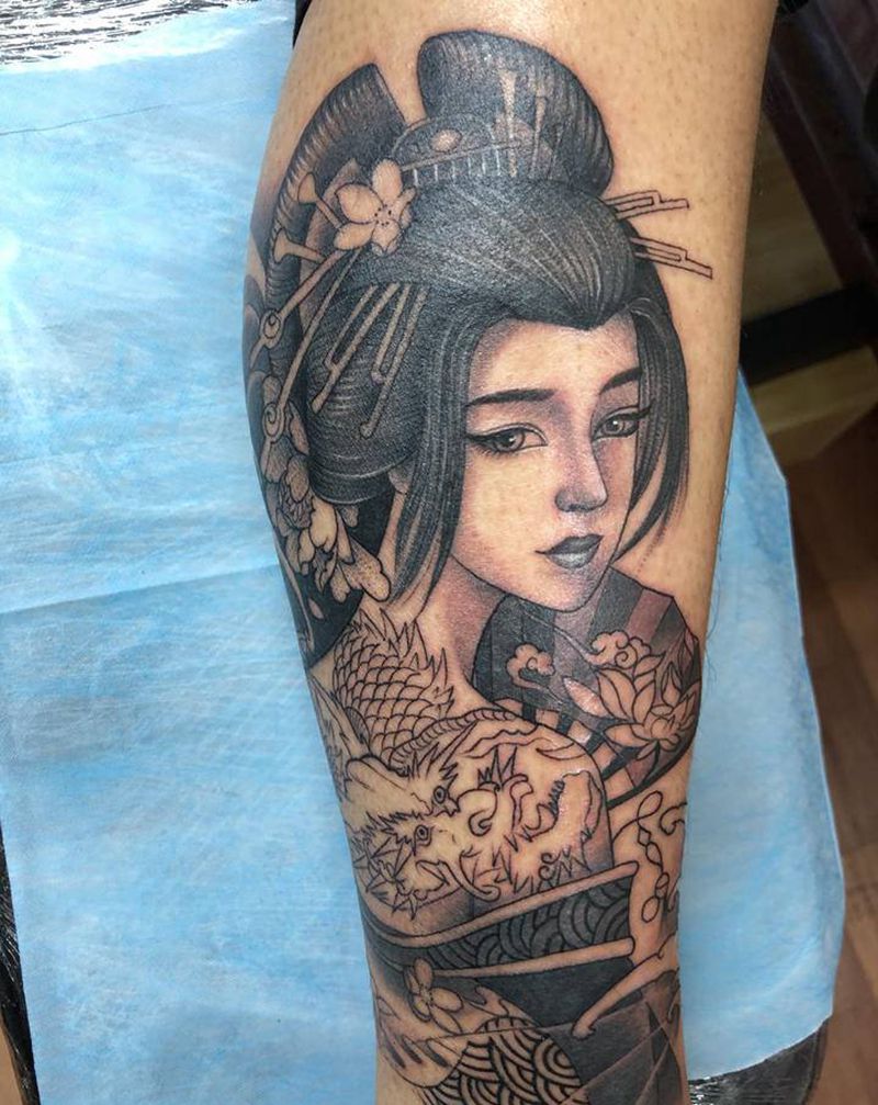 小腿黑灰艺妓纹身图片_腿部纹身图案