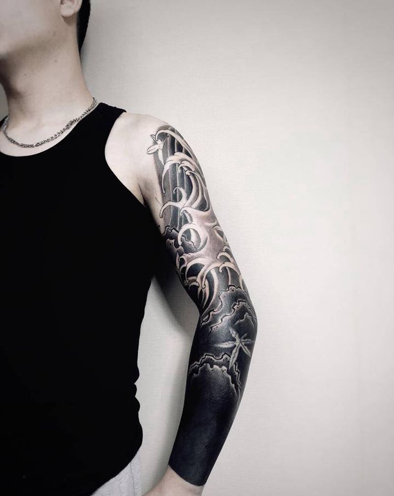 水浪花臂纹身图片_手臂新传统老传统黑臂 水浪纹身图案