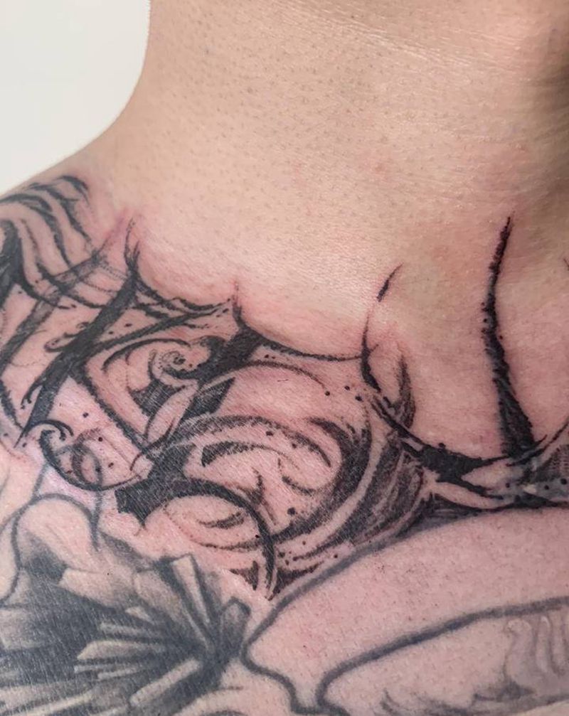 暗黑花体自由纹身图片_花体字纹身图案