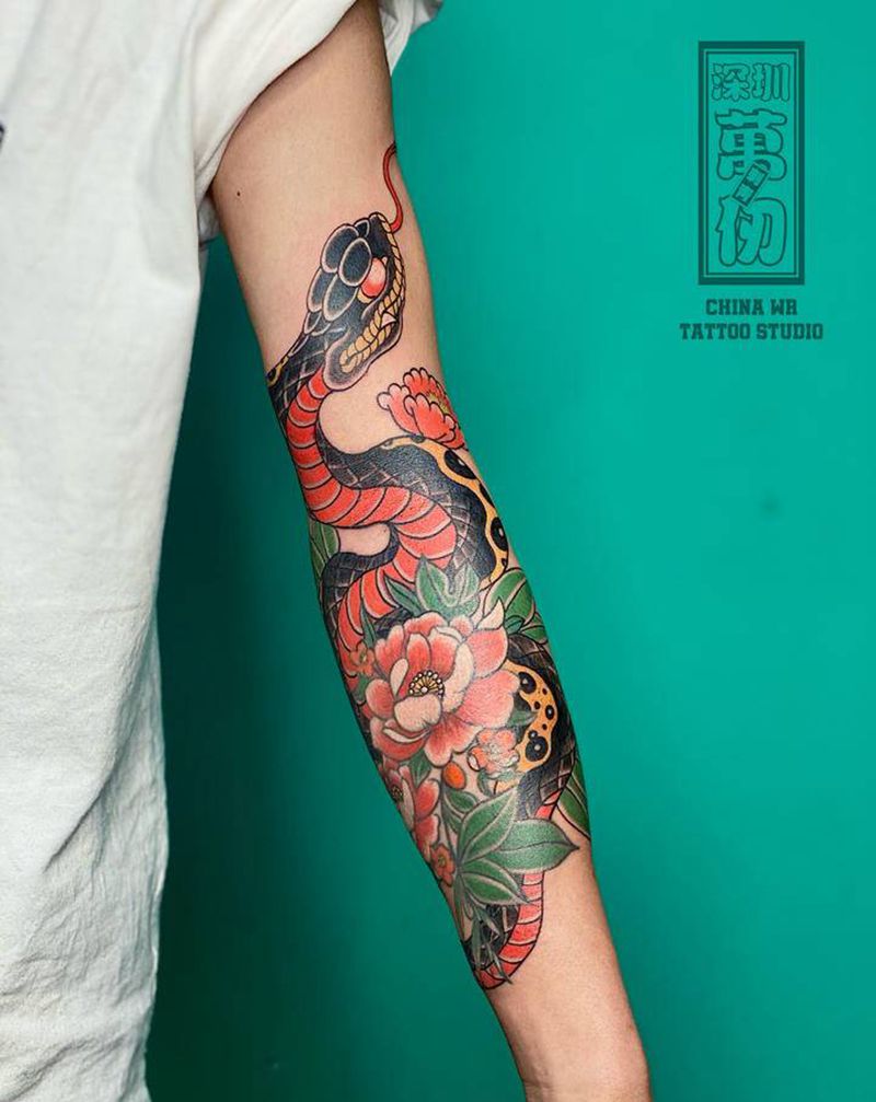修改蛇纹身图片_手臂老传统纹身图案