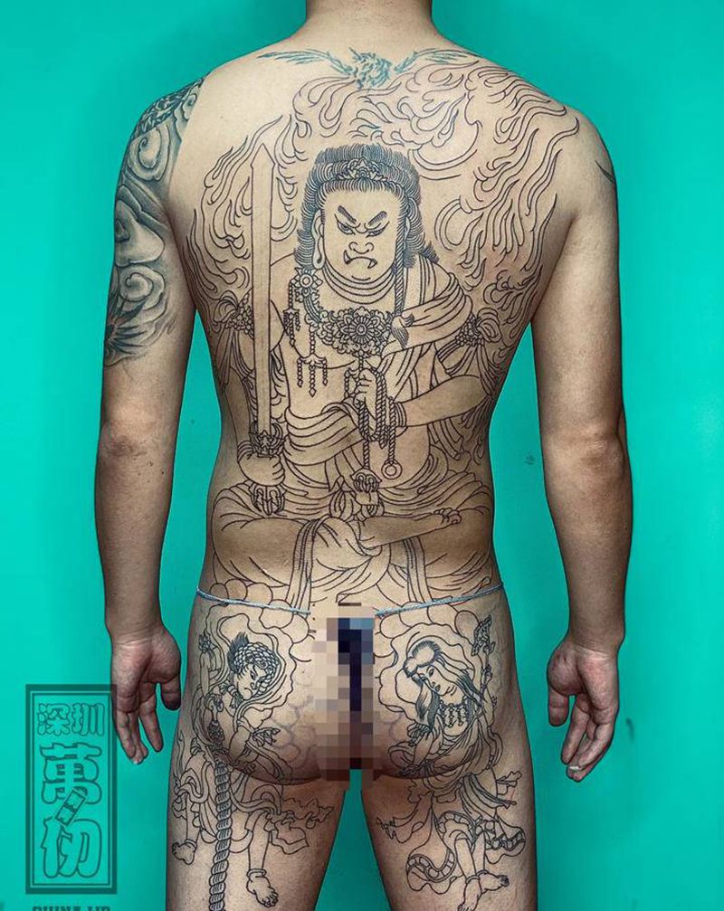 不动明王纹身图片_背部老传统纹身图案