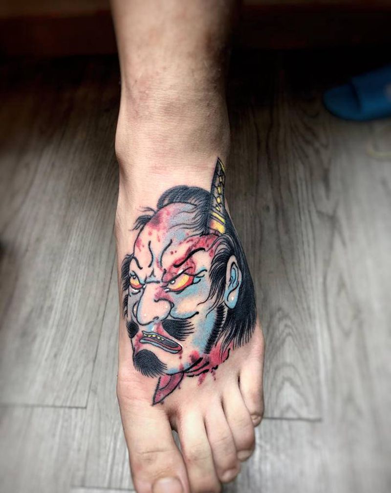 生首纹身图片_脚部新传统老传统纹身图案