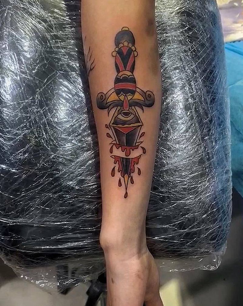 #匕首纹身图片_Old School纹身图案