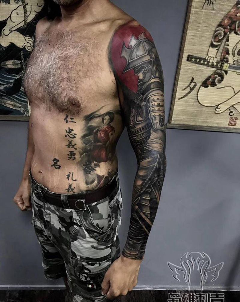 武士纹身图片_手部新传统花臂武士日本武士花臂纹身图案