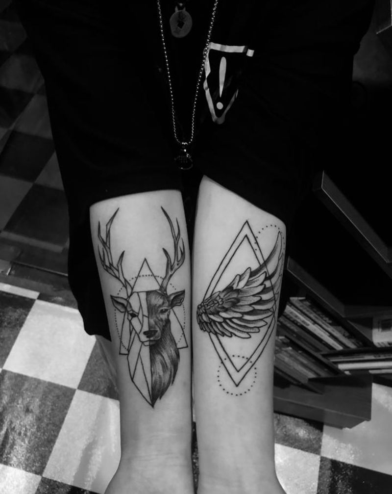 鹿头纹身纹身图片_手臂几何纹身图案