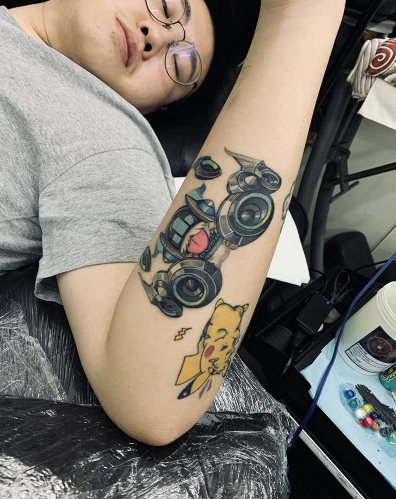 拼接花臂纹身图片_手部纹身图案