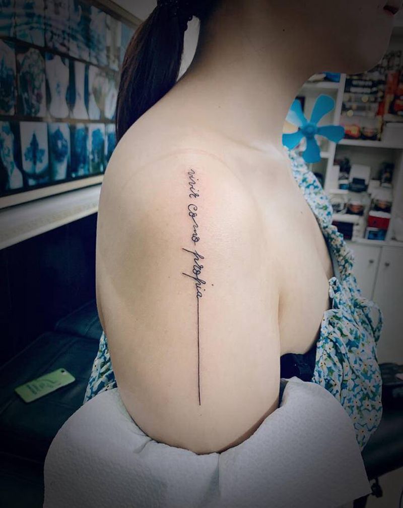 小清新纹身图片_肩部纹身图案