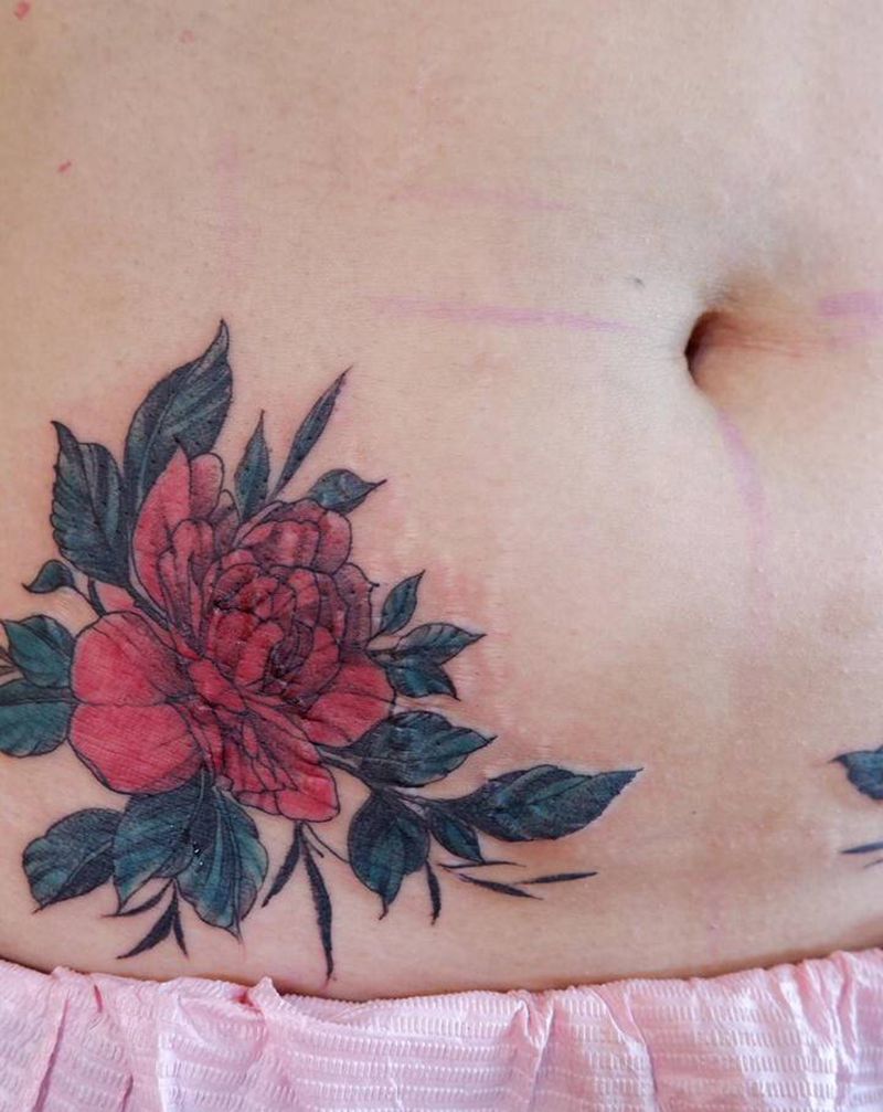 妊娠纹遮盖纹身图片_腹部水彩纹身图案