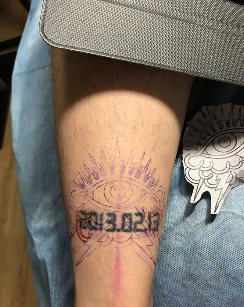 全视之眼纹身图片_腿部脚部New School几何纹身图案