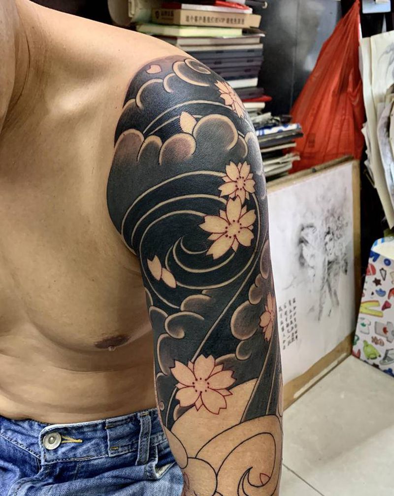 日式樱花花臂纹身图片_手臂纹身图案