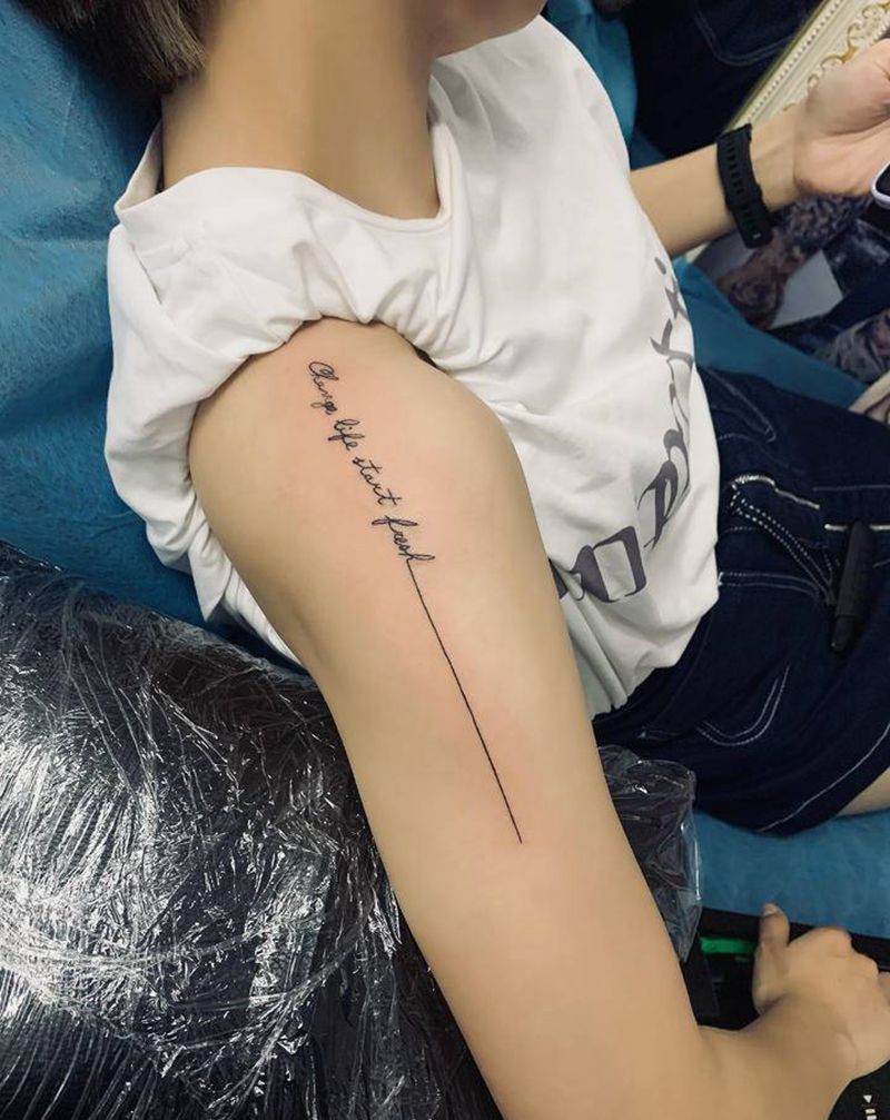 字母纹身图片_手部纹身图案