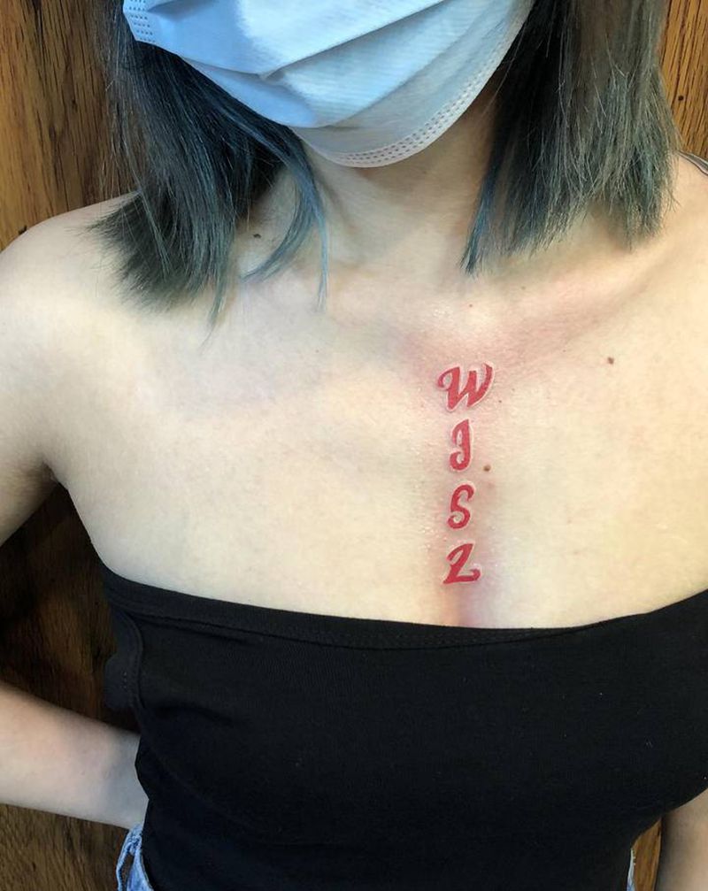 字母纹身图片_胸部纹身图案