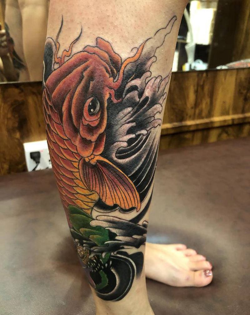 鲤鱼遮盖纹身图片_腿部纹身图案