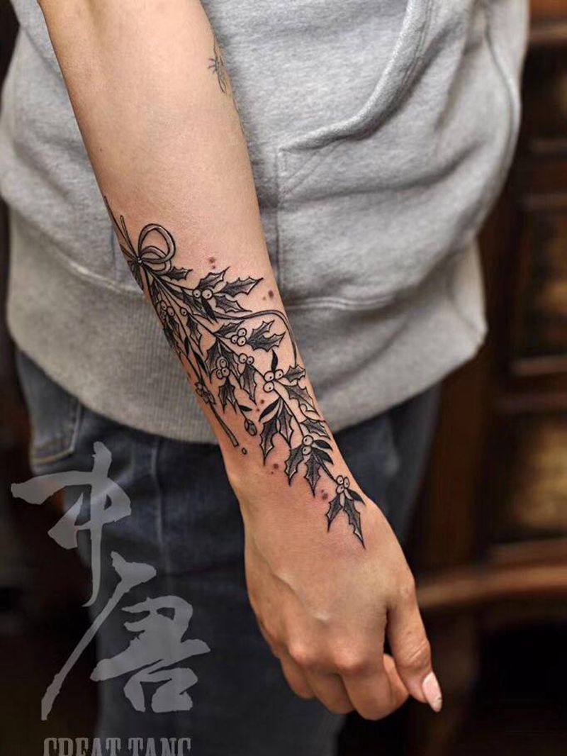 手腕花纹身图片_手臂纹身图案