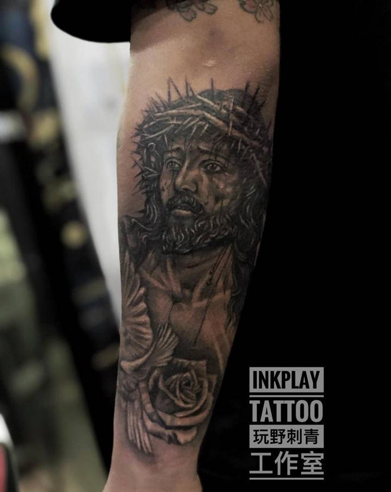耶稣   现场设计纹身图片_手臂欧美写实纹身图案