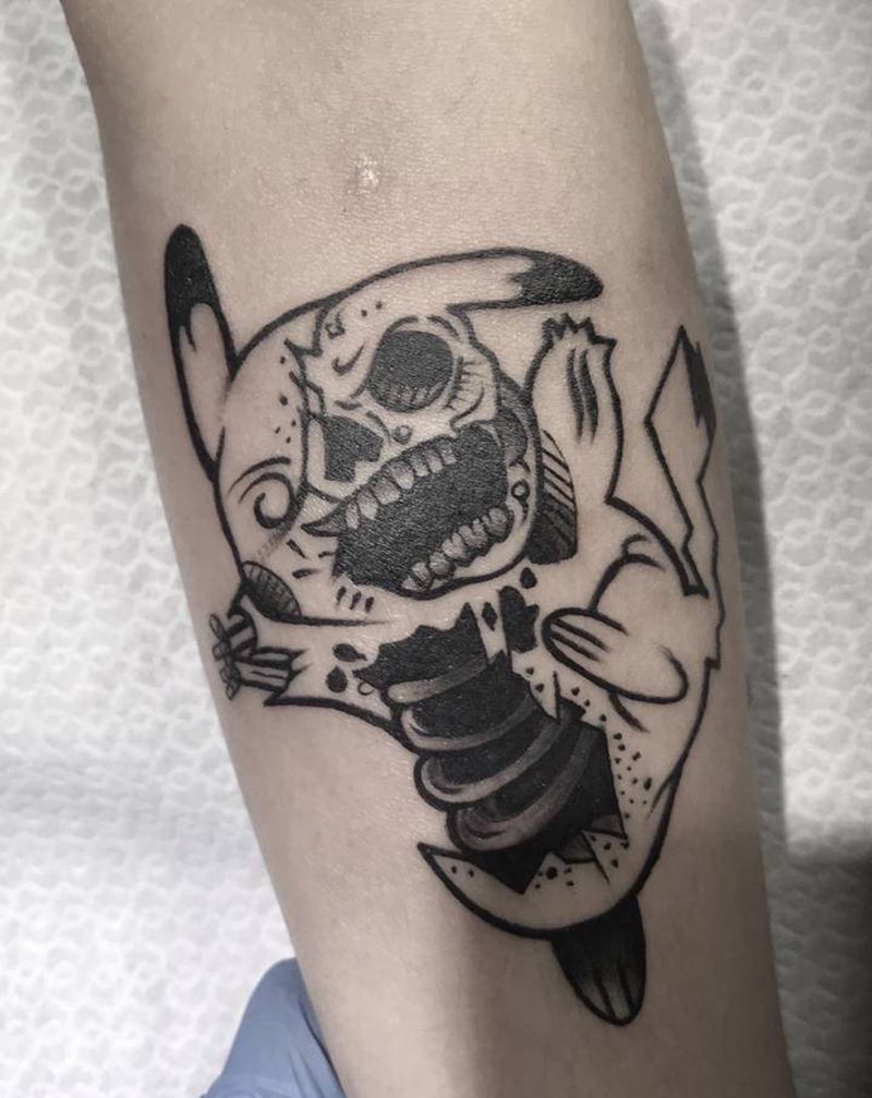 暗黑系皮卡丘纹身图片_手臂纹身图案