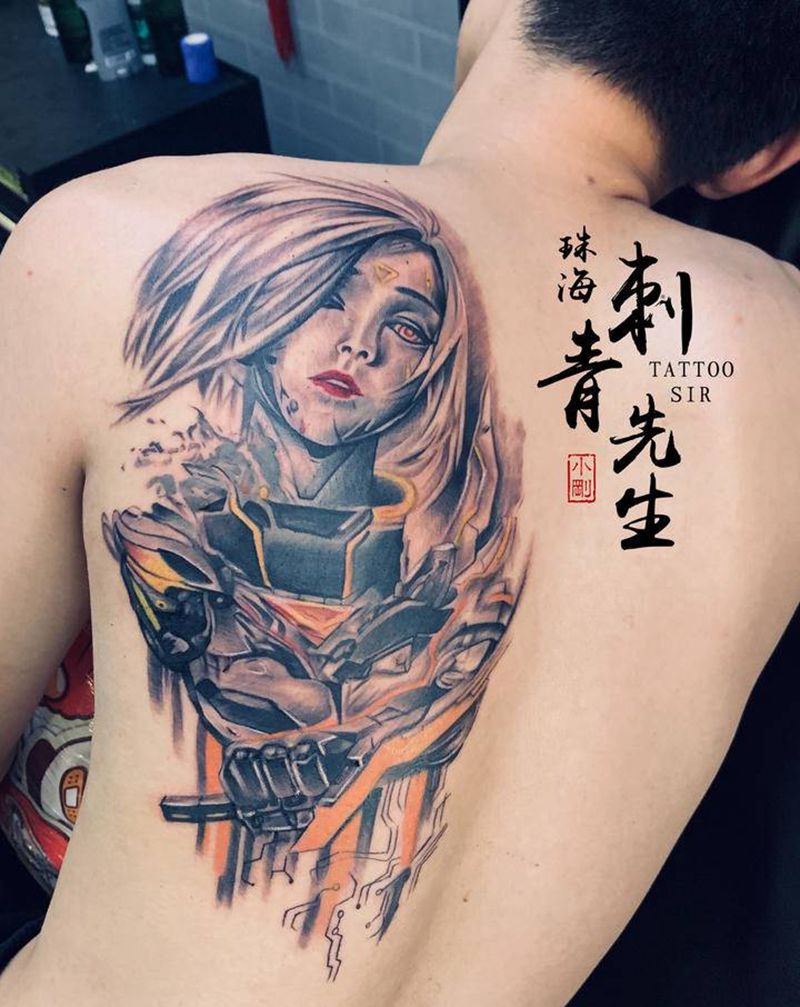 剑姬纹身图片_背部肩部欧美写实纹身图案