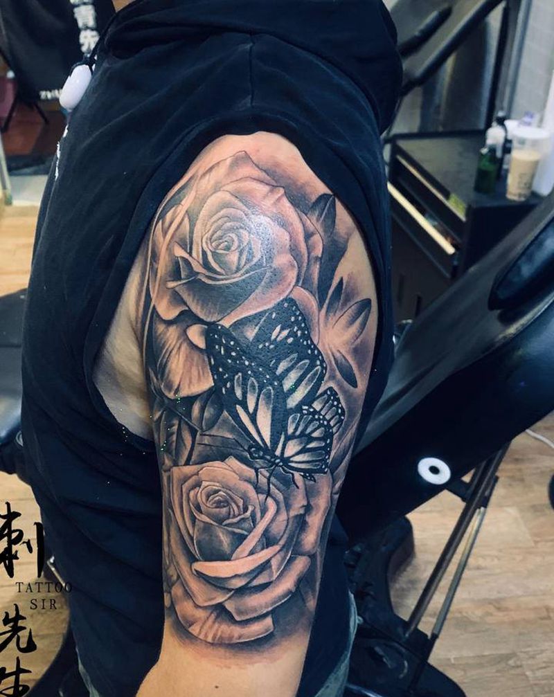 欧美玫瑰花怀表包大臂纹身图片_手臂欧美写实纹身图案