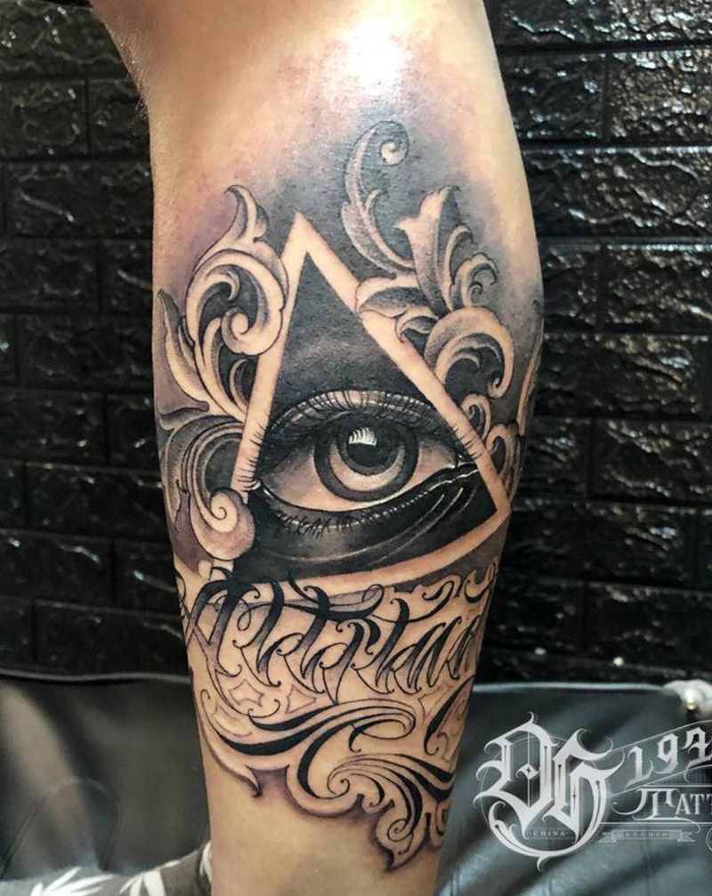 。纹身图片_脚部腿部花体字欧美写实纹身图案