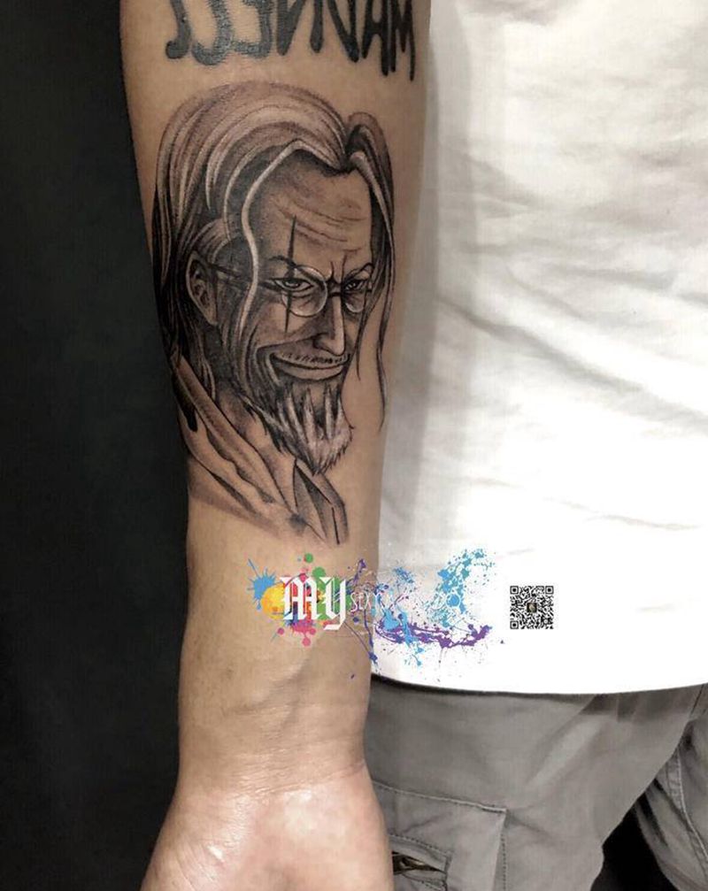 海贼王,黑灰冥王雷利纹身图片_手部纹身图案