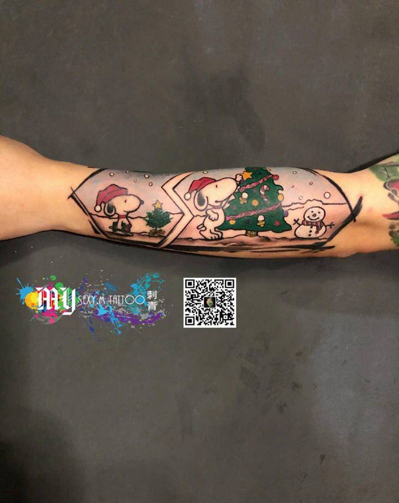 原创卡通史努比纹身图片_手部纹身图案