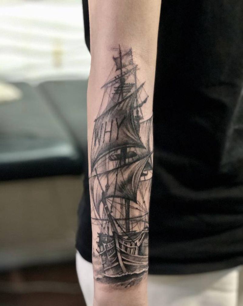 帆船纹身图片_手臂欧美写实纹身图案