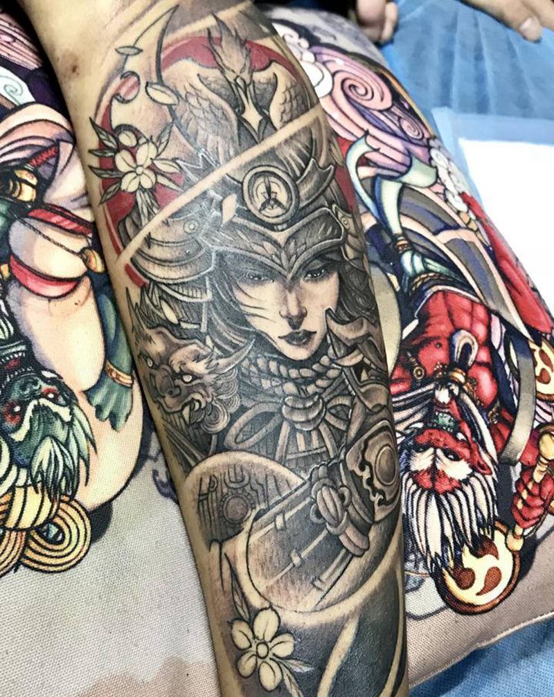 女武士纹身图片_腿部新传统纹身图案