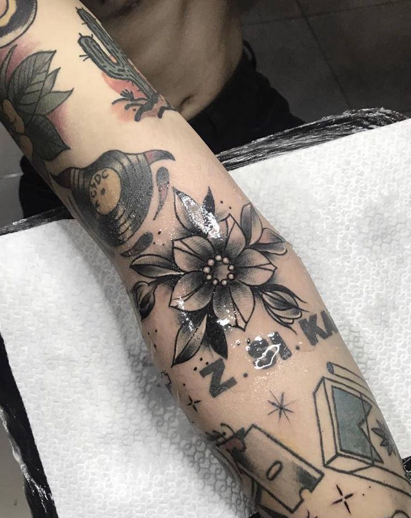 oldschool小图纹身图片_手臂纹身图案