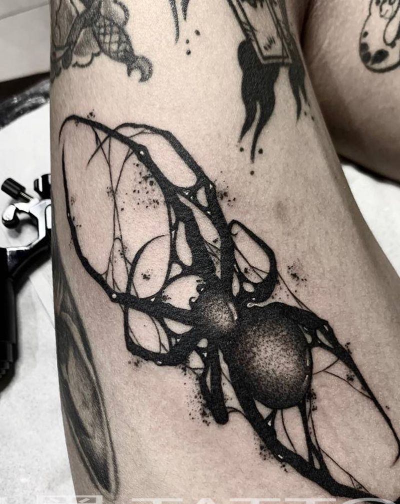 暗黑系蜘蛛纹身图片_腿部点刺暗黑系纹身图案