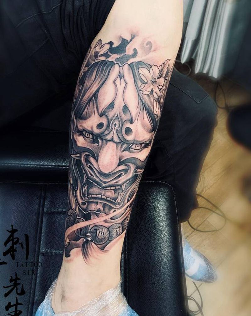 般若纹身图片_腿部脚部新传统纹身图案