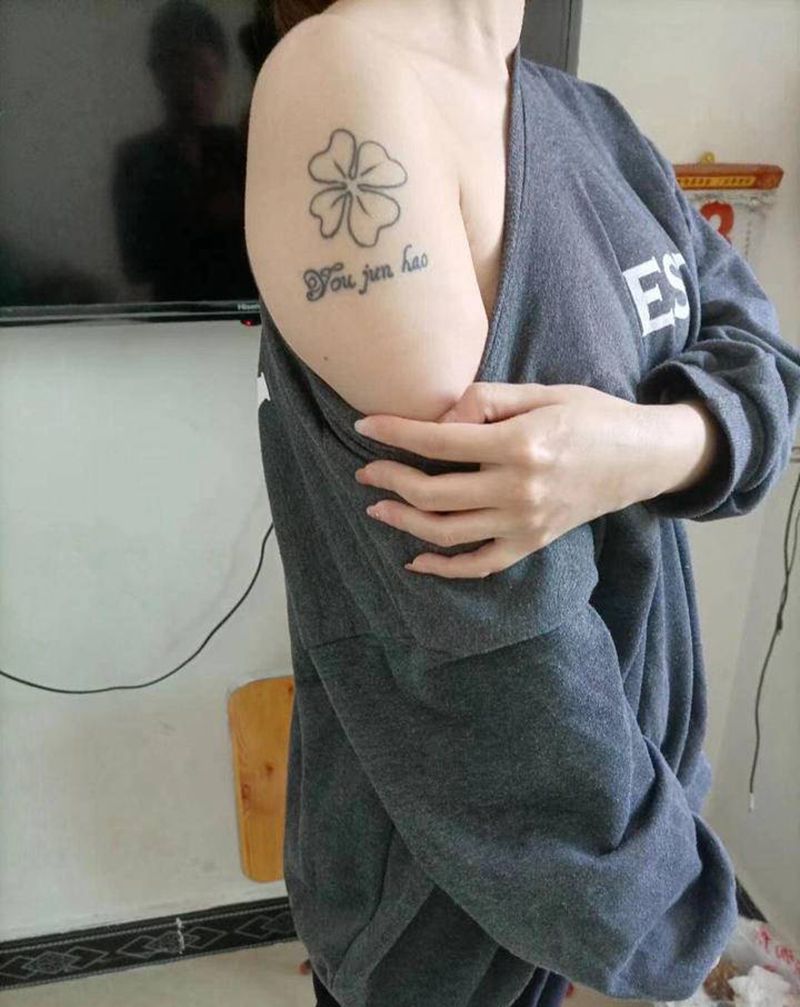 遮盖素花纹身图片_手臂纹身图案