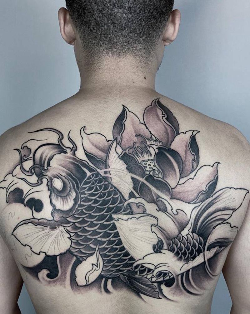 鲤鱼 未完待续纹身图片_背部纹身图案