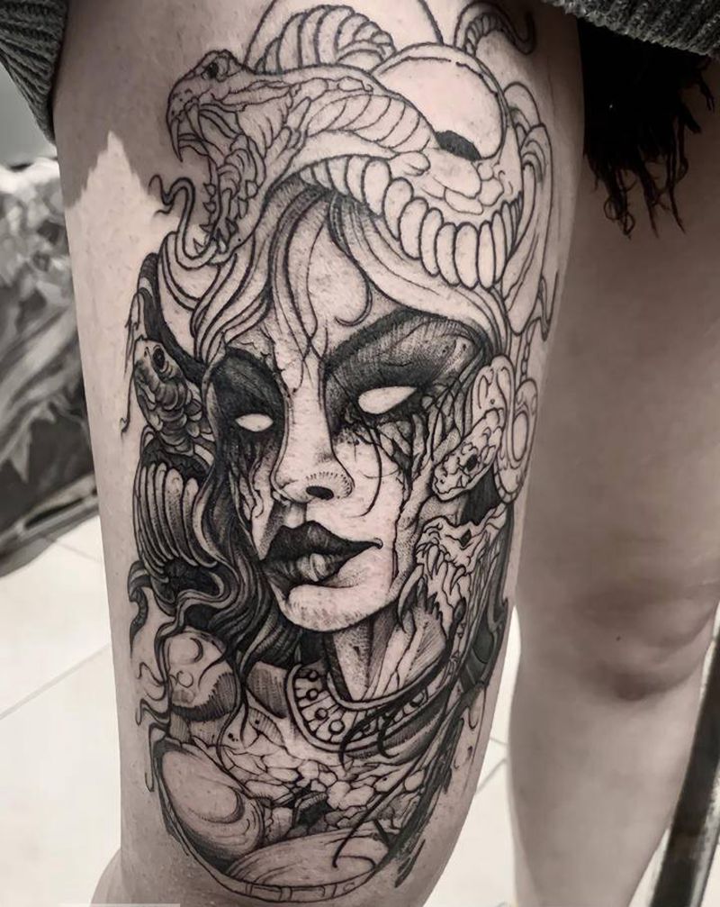 暗黑系美杜莎纹身图片_腿部暗黑系纹身图案