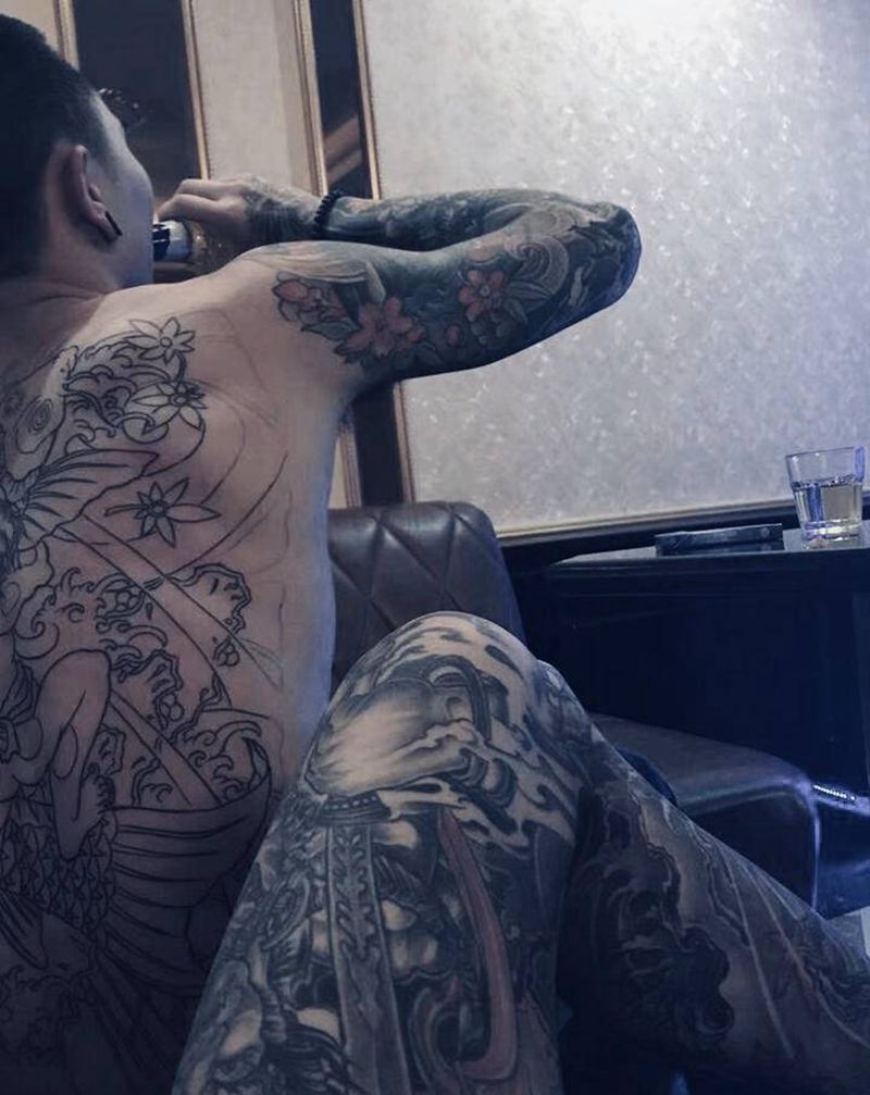 满背·花腿·花臂纹身图片_腿部背部新传统老传统纹身图案