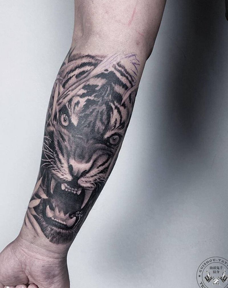 写实老虎纹身图片_手臂欧美写实纹身图案