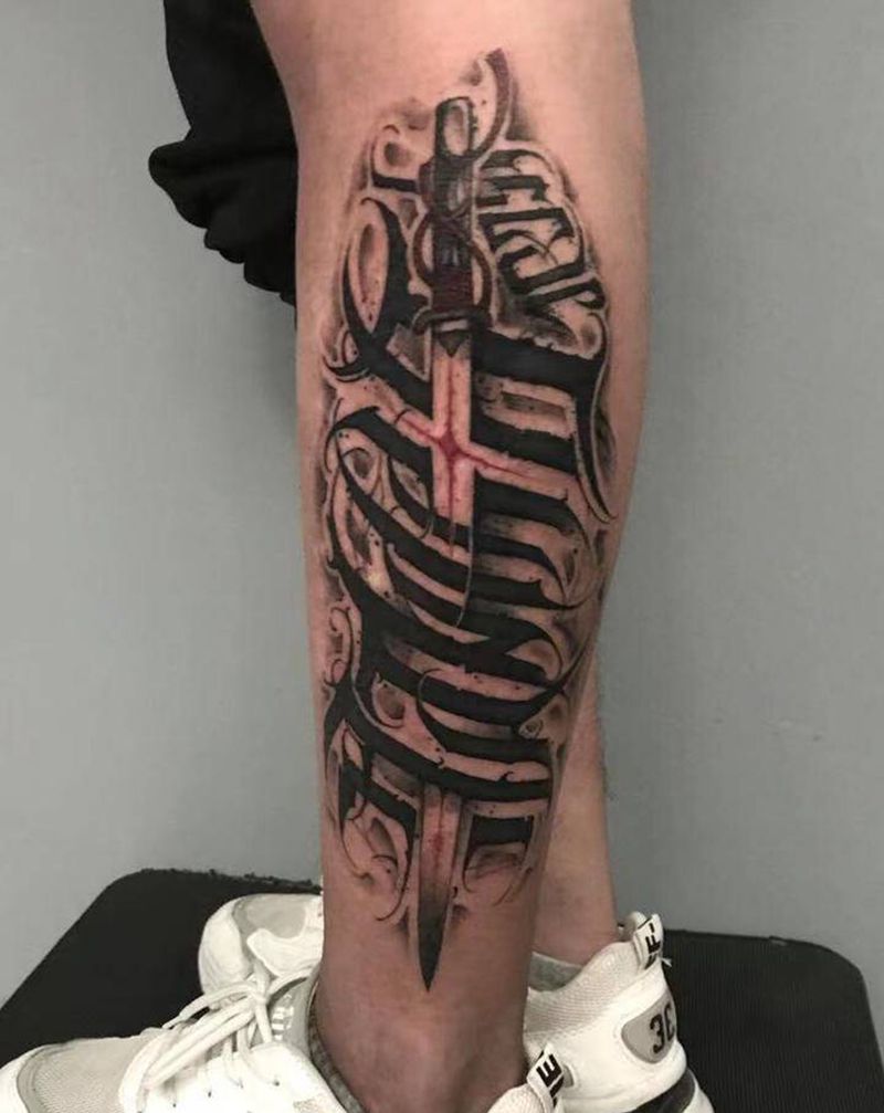 花体纹身图片_腿部纹身图案