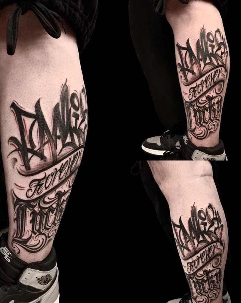 原创与涂鸦结合的花体纹身图片_腿部花体字纹身图案