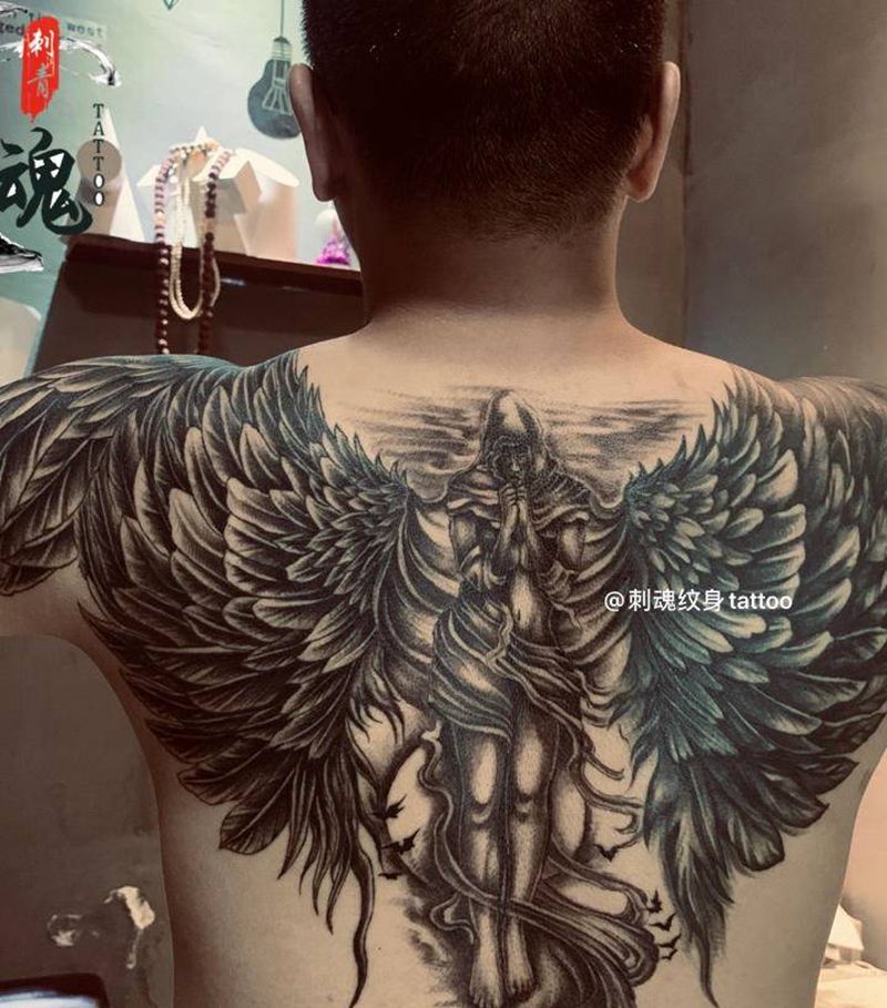 设计·天使与翅膀纹身图片_背部手臂纹身图案