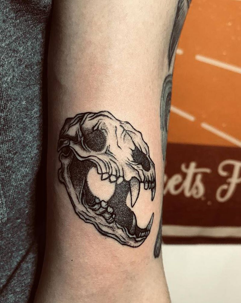 恐龙纹身图片_手部纹身图案