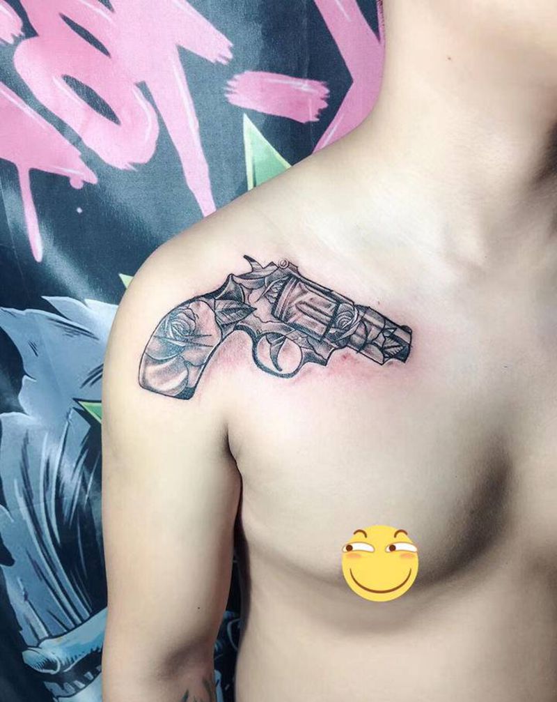 首席作品纹身图片_胸部纹身图案